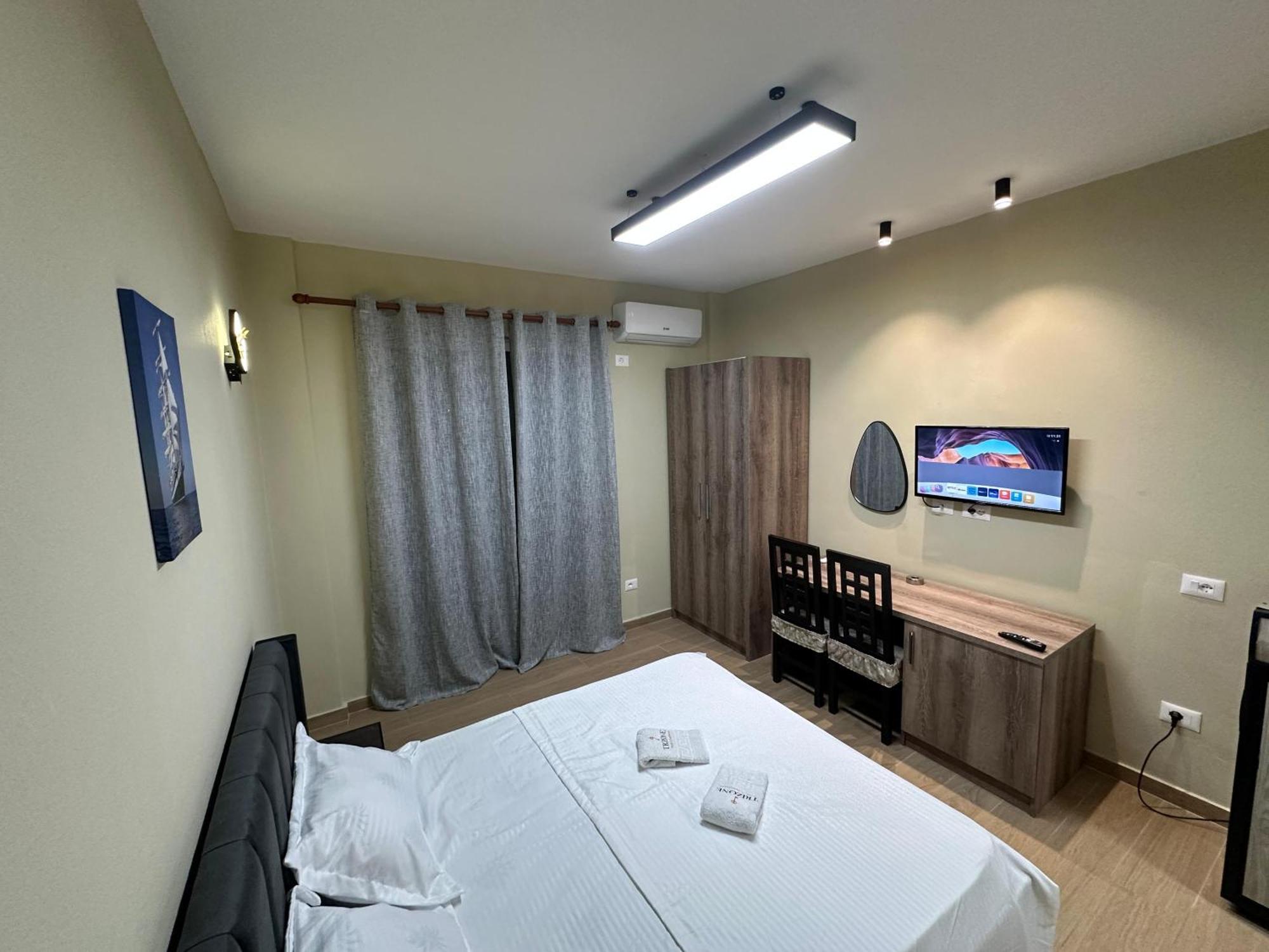 Trizone & Apartment *